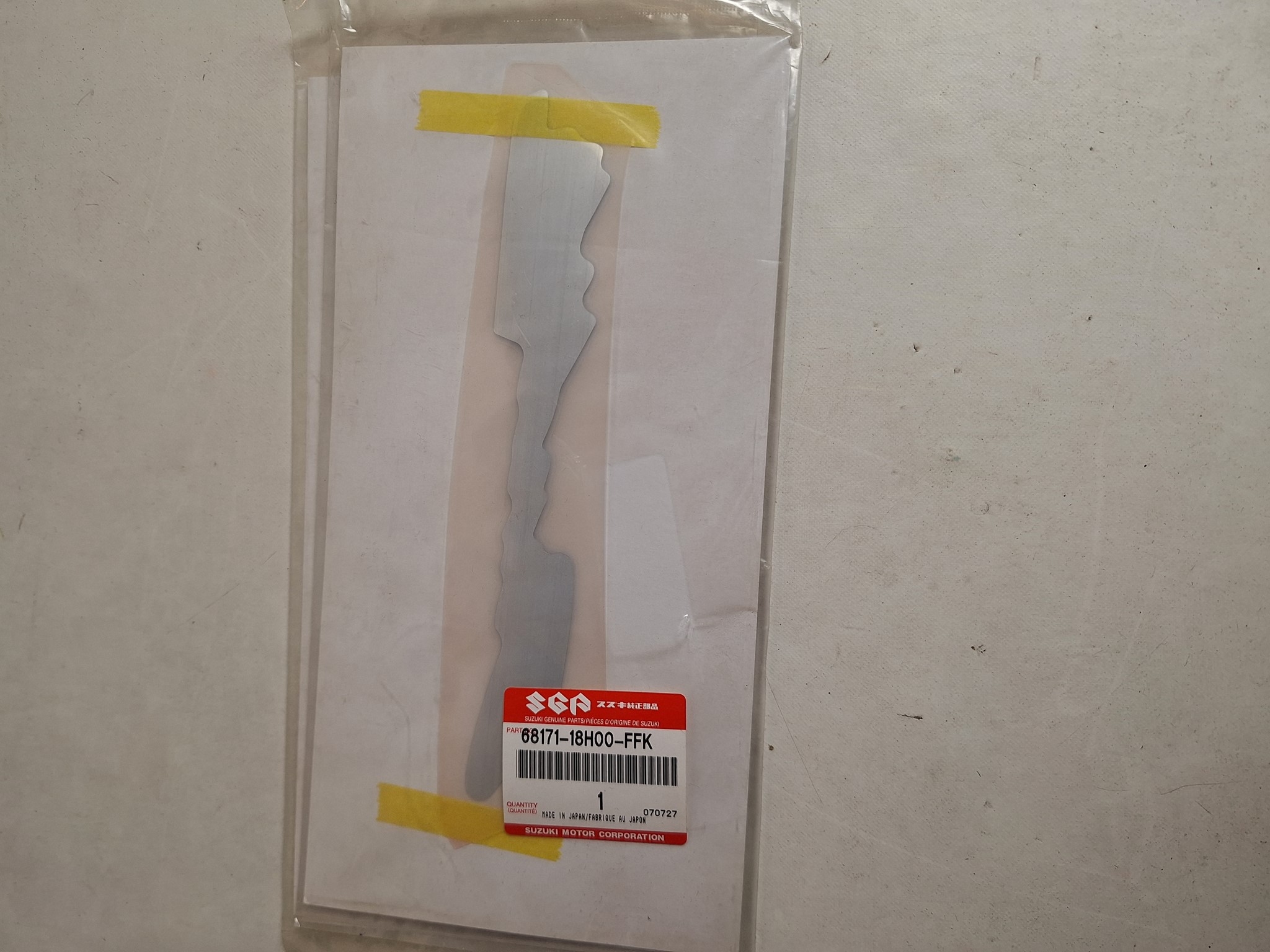 Picture of SUZUKI  EMBLEM  68171-18H00-FFK